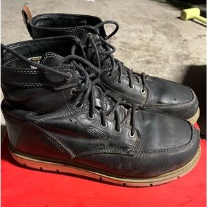 Work boots by keen 10.5 in good used condition. Composite toe